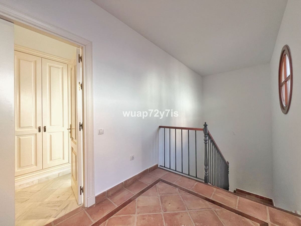 3 quarto Casa em Banda para venda em Benahavis com piscina garagem - 645 000 € (Ref: 10016564)
