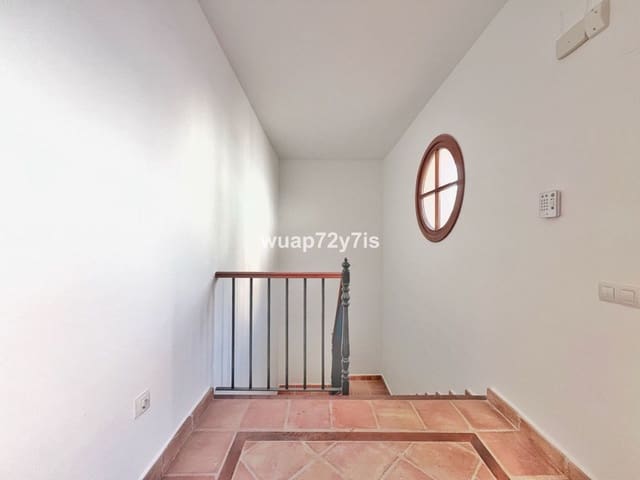 3 bedroom Townhouse for sale in Benahavís with pool garage - € 645,000 (Ref: 10016564)