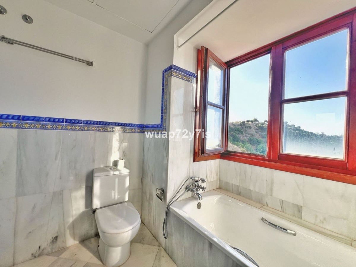3 quarto Casa em Banda para venda em Benahavis com piscina garagem - 645 000 € (Ref: 10016564)