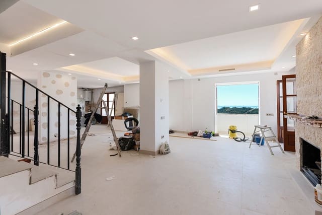 4 chambre Maison de Ville à vendre à Benahavís avec piscine garage - 980 000 € (Ref: 10023138)