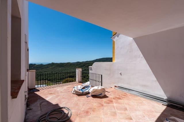4 chambre Maison de Ville à vendre à Benahavís avec piscine garage - 980 000 € (Ref: 10023138)