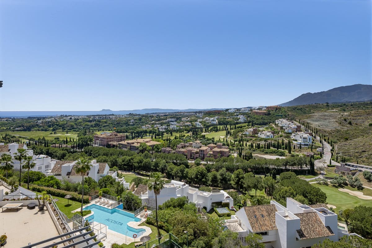 3 camera da letto Appartamento in vendita in Benahavis con piscina garage - 945.000 € (Rif: 10023140)