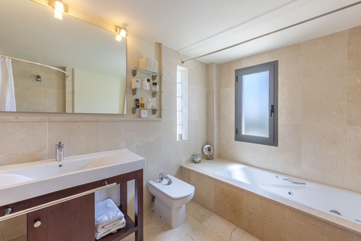 3 camera da letto Appartamento in vendita in Benahavis con piscina garage - 945.000 € (Rif: 10023140)