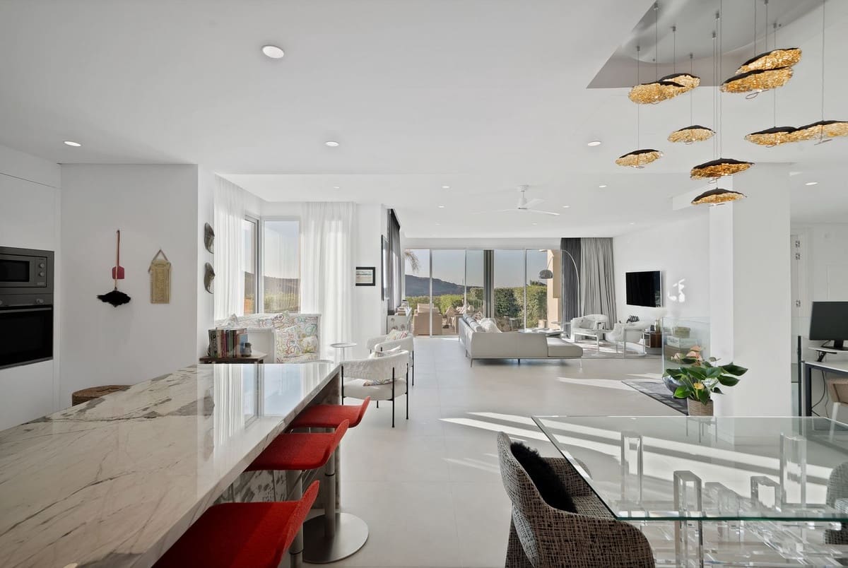 3 soverom Leilighet til salgs i Benahavis - € 945 000 (Ref: 10023141)