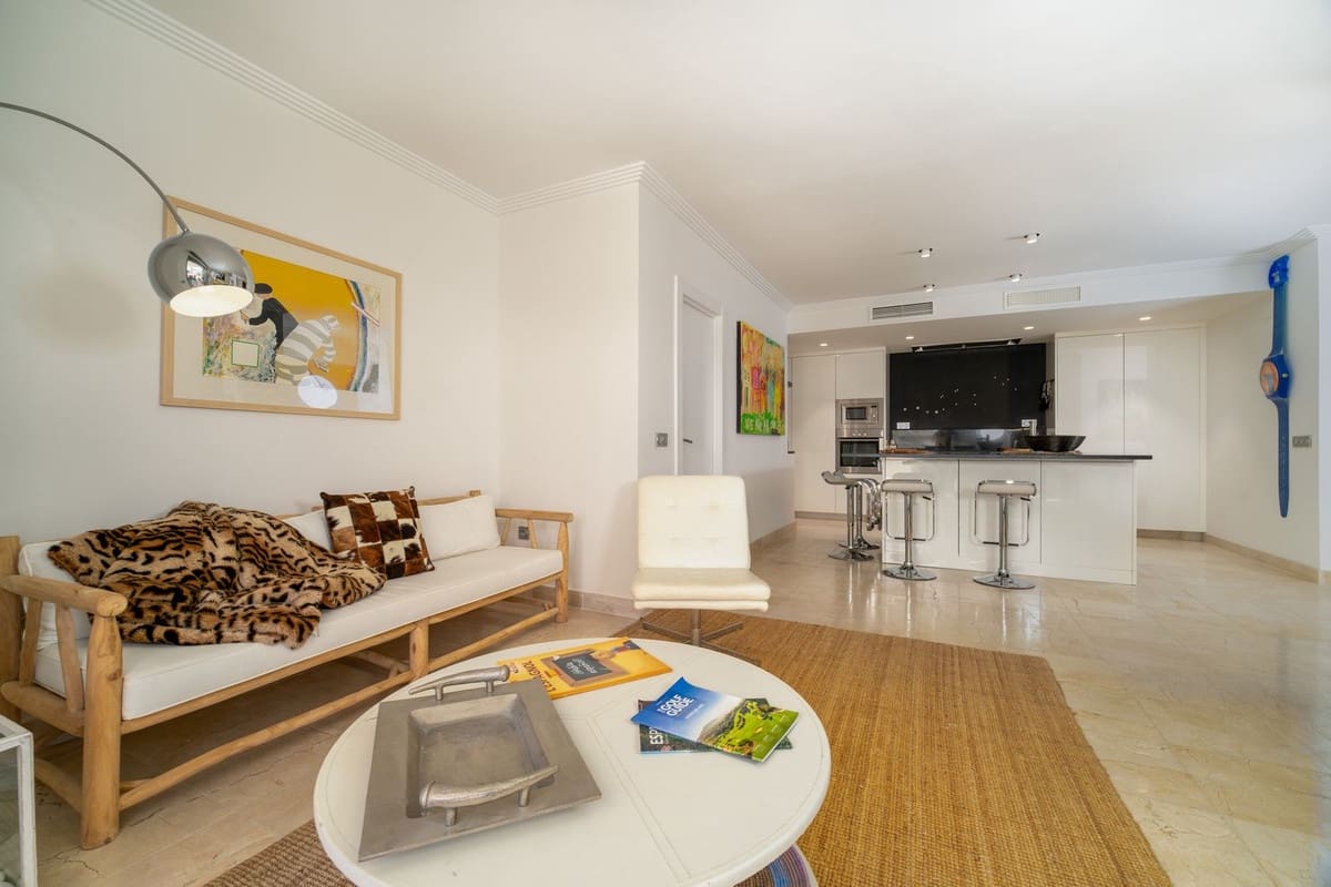 3 chambre Appartement à vendre à Los Flamingos avec piscine garage - 925 000 € (Ref: 10023142)