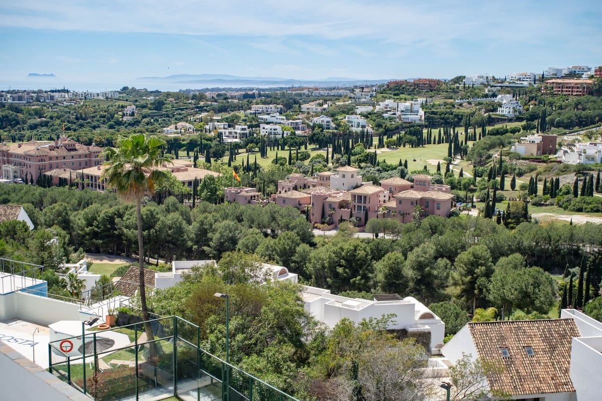 3 chambre Appartement à vendre à Los Flamingos avec piscine garage - 925 000 € (Ref: 10023142)