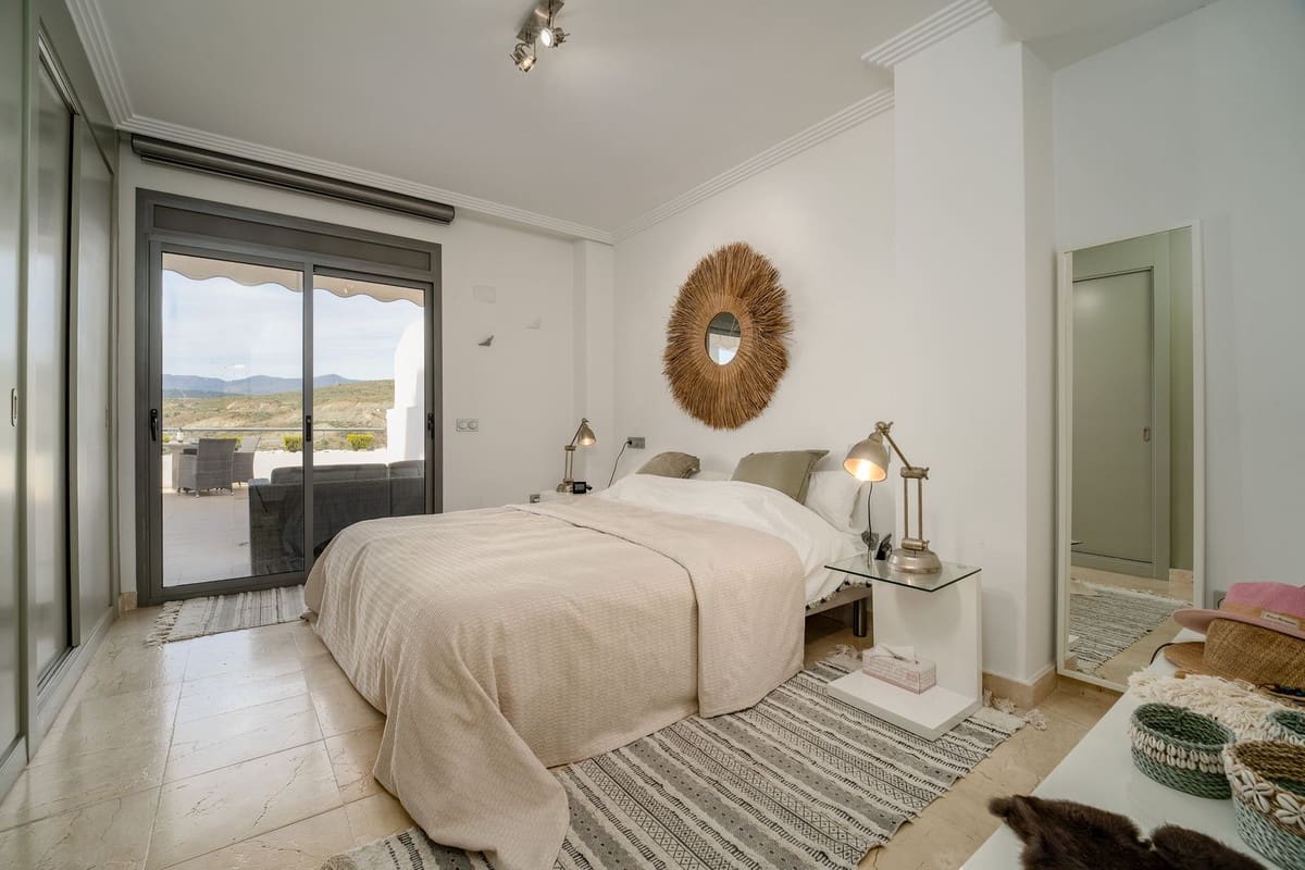 3 chambre Appartement à vendre à Los Flamingos avec piscine garage - 925 000 € (Ref: 10023142)