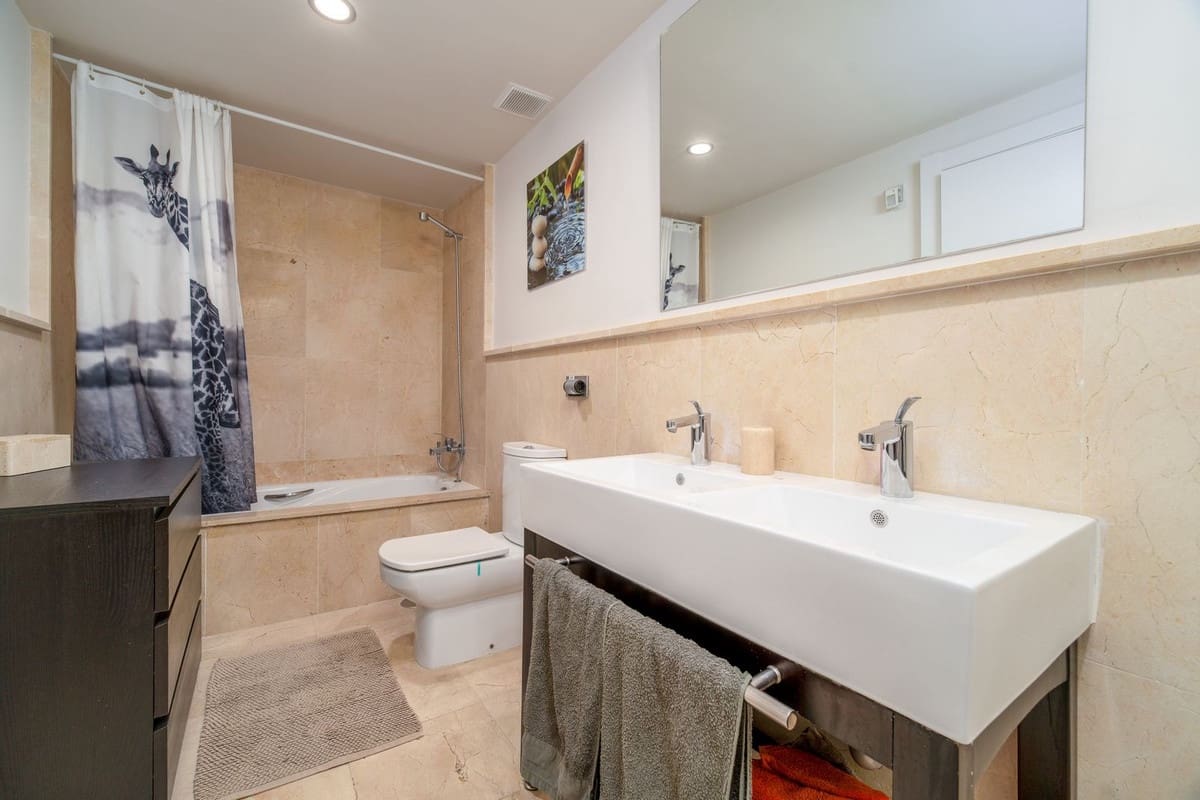 3 chambre Appartement à vendre à Los Flamingos avec piscine garage - 925 000 € (Ref: 10023142)