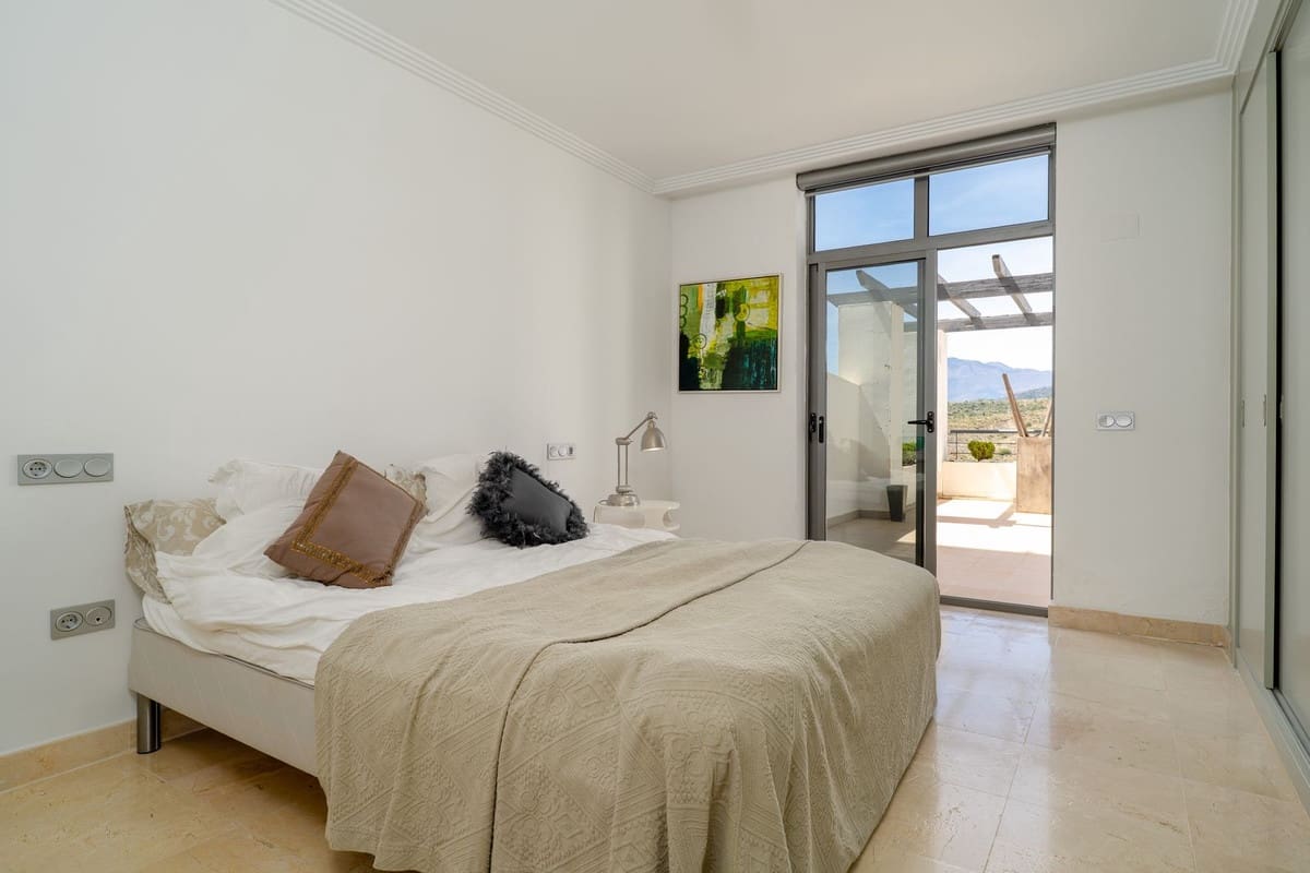 3 chambre Appartement à vendre à Los Flamingos avec piscine garage - 925 000 € (Ref: 10023142)