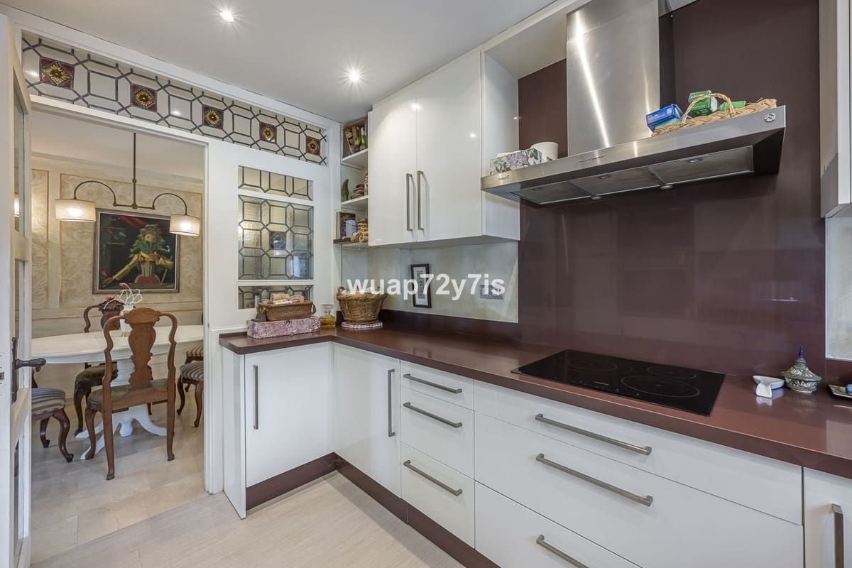 2 slaapkamer Huis te koop in Benahavis - € 925.000 (Ref: 10023144)