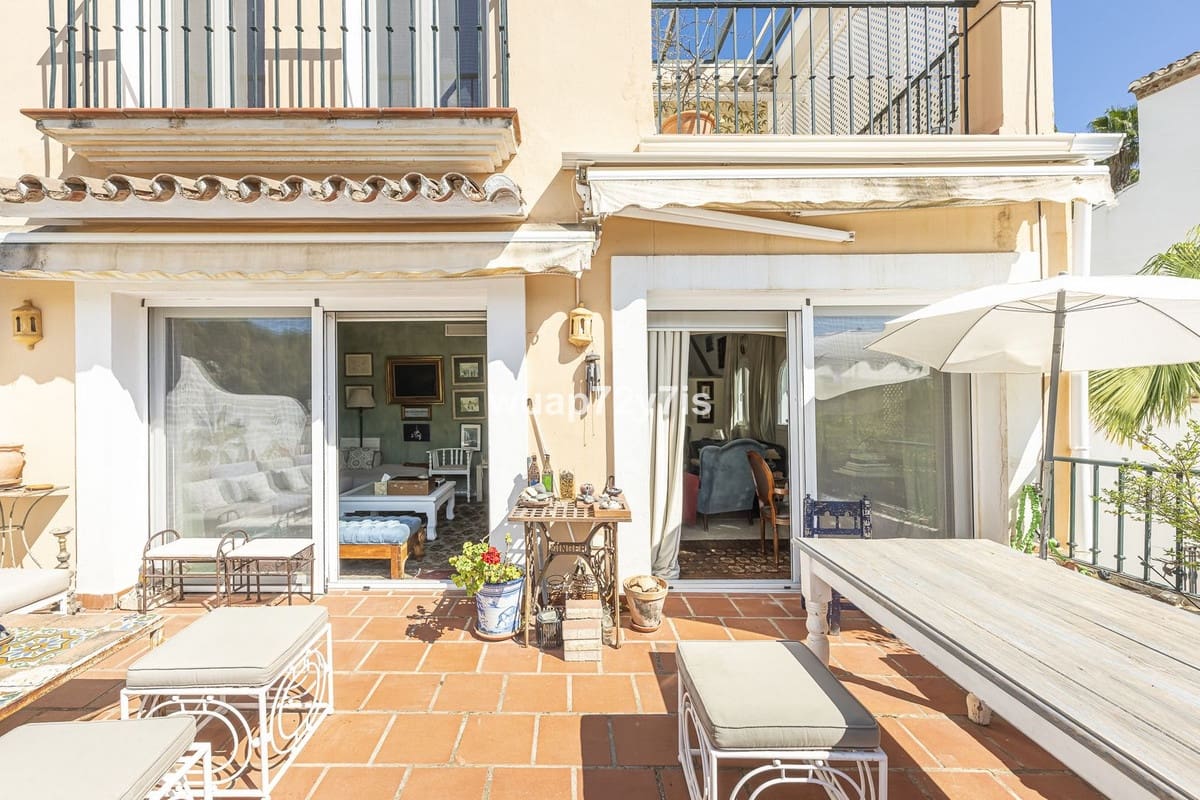 2 slaapkamer Huis te koop in Benahavis - € 925.000 (Ref: 10023144)