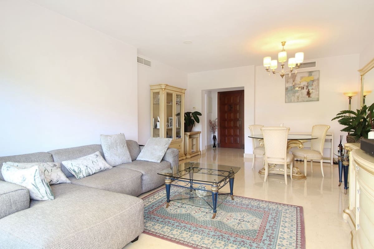 3 soverom Leilighet til salgs i Benahavis med svømmebasseng garasje - € 880 000 (Ref: 10023145)