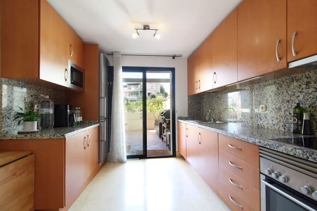 3 bedroom Apartment for sale in Benahavís with pool garage - € 880,000 (Ref: 10023145)