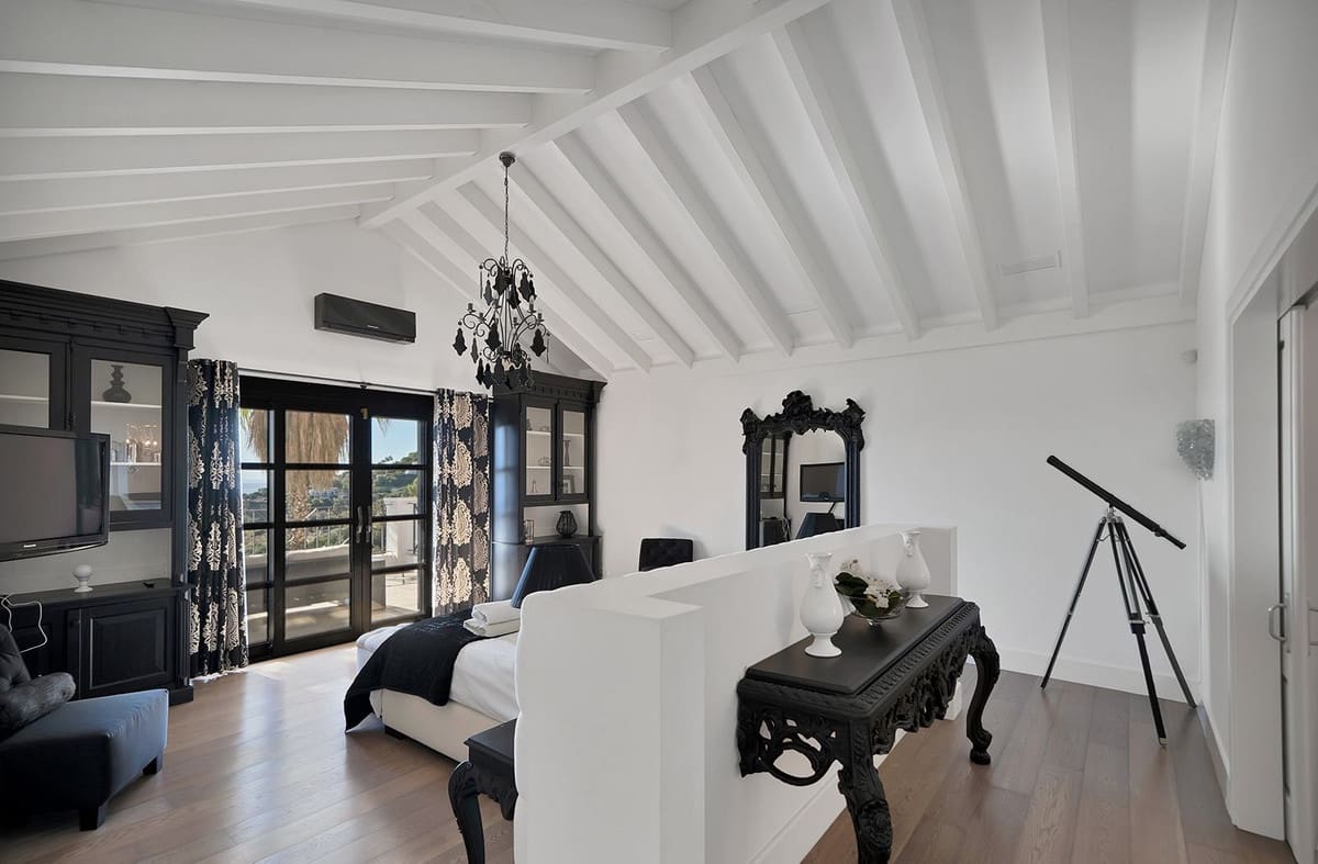 5 sovrum Villa till salu i Benahavis med pool - 4 950 000 € (Ref: 10033073)