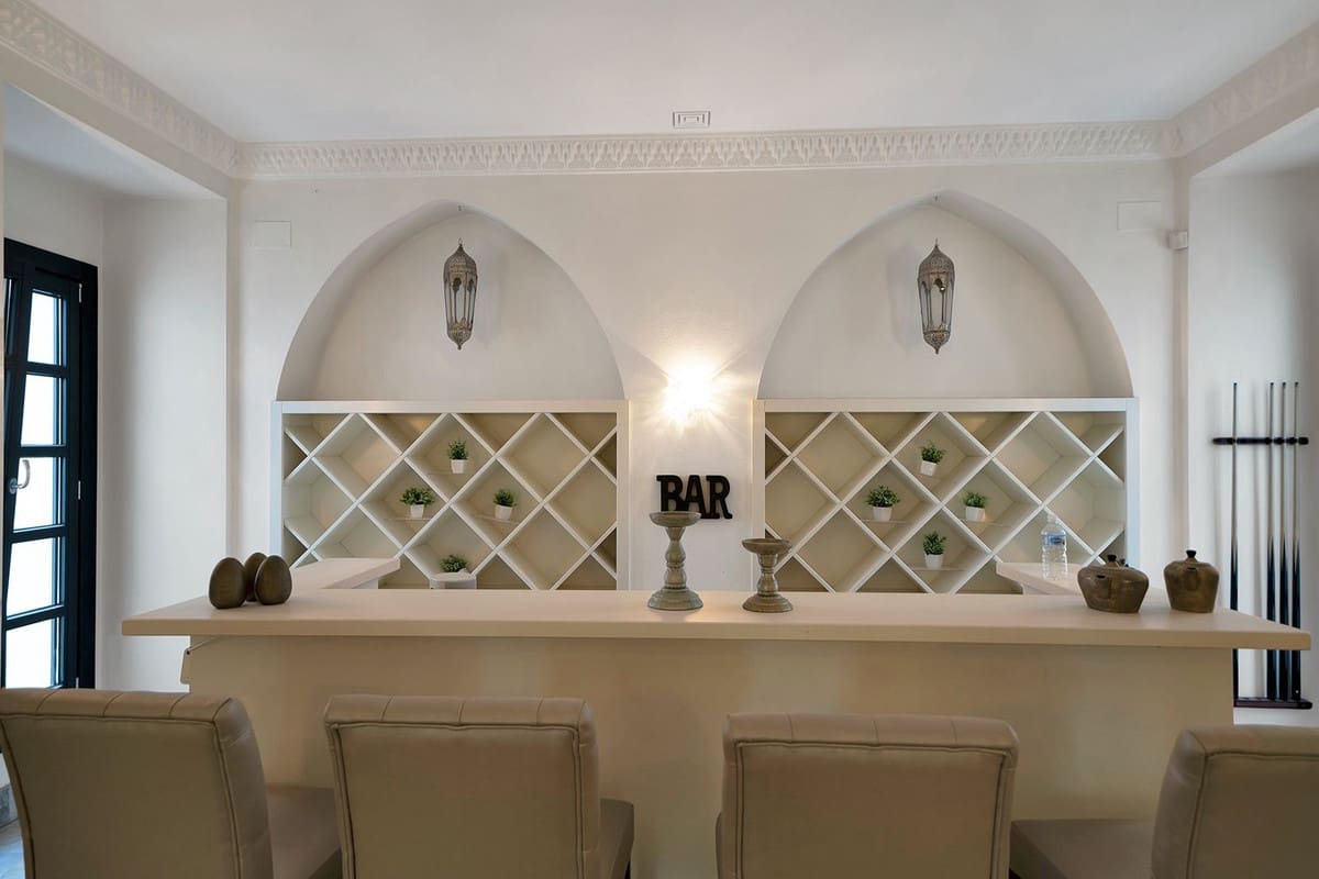 5 sovrum Villa till salu i Benahavis med pool - 4 950 000 € (Ref: 10033073)