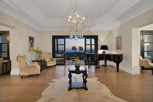 5 sovrum Villa till salu i Benahavís med pool - 4 950 000 € (Ref: 10033073)