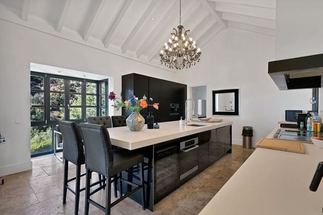 5 sovrum Villa till salu i Benahavís med pool - 4 950 000 € (Ref: 10033073)