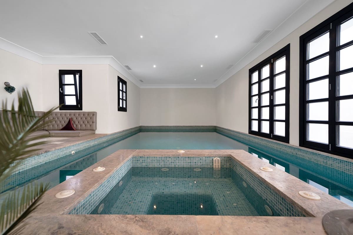 5 sovrum Villa till salu i Benahavis med pool - 4 950 000 € (Ref: 10033073)