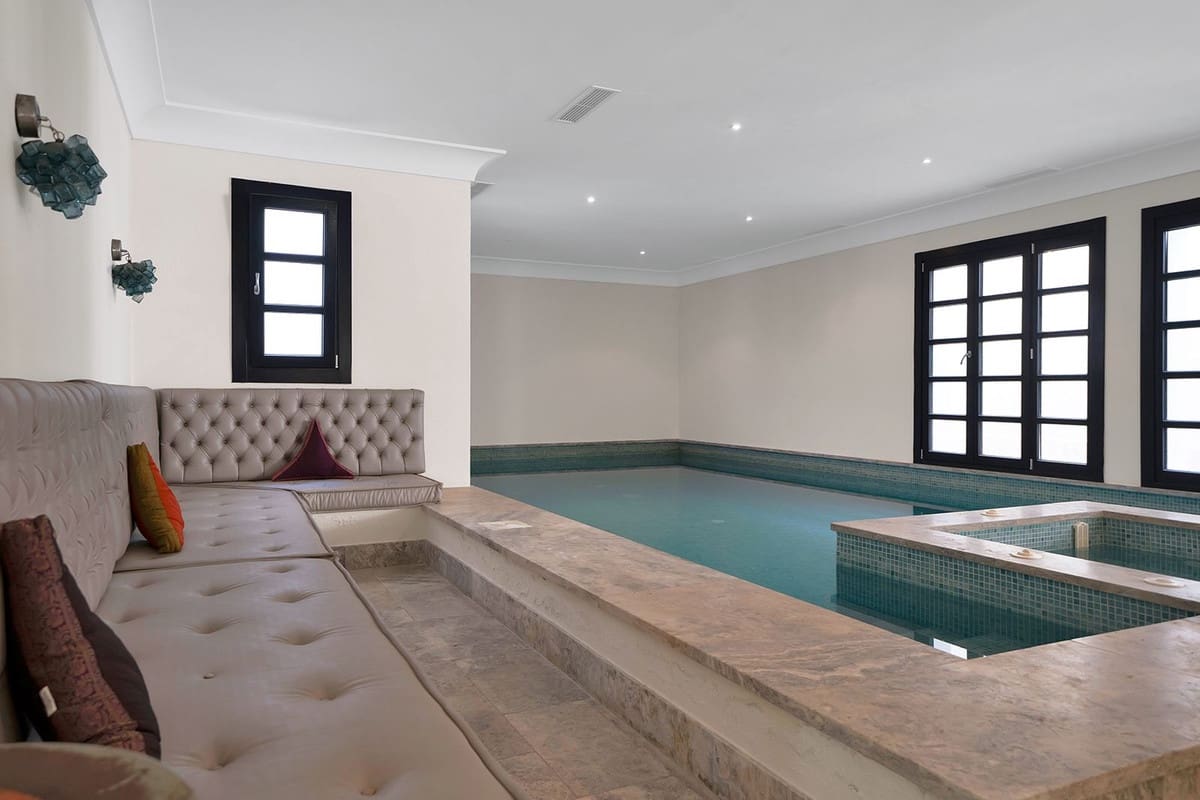 5 sovrum Villa till salu i Benahavis med pool - 4 950 000 € (Ref: 10033073)