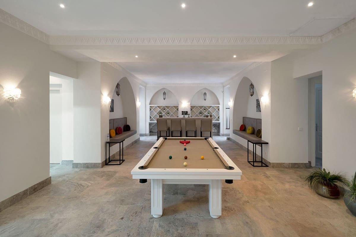 5 sovrum Villa till salu i Benahavis med pool - 4 950 000 € (Ref: 10033073)