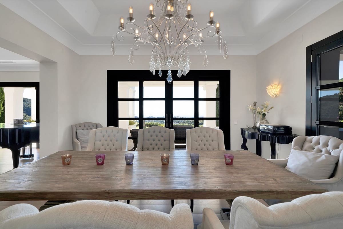 5 sovrum Villa till salu i Benahavis med pool - 4 950 000 € (Ref: 10033073)