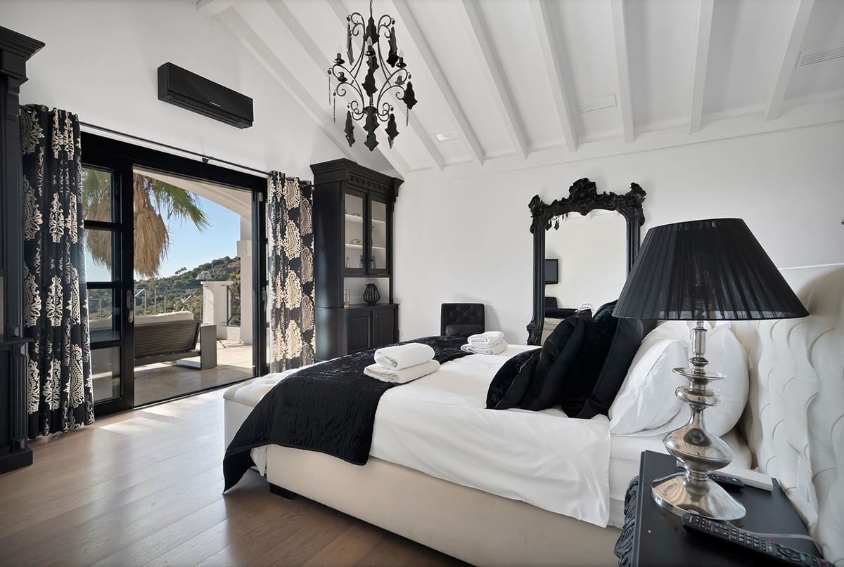 5 sovrum Villa till salu i Benahavis med pool - 4 950 000 € (Ref: 10033073)