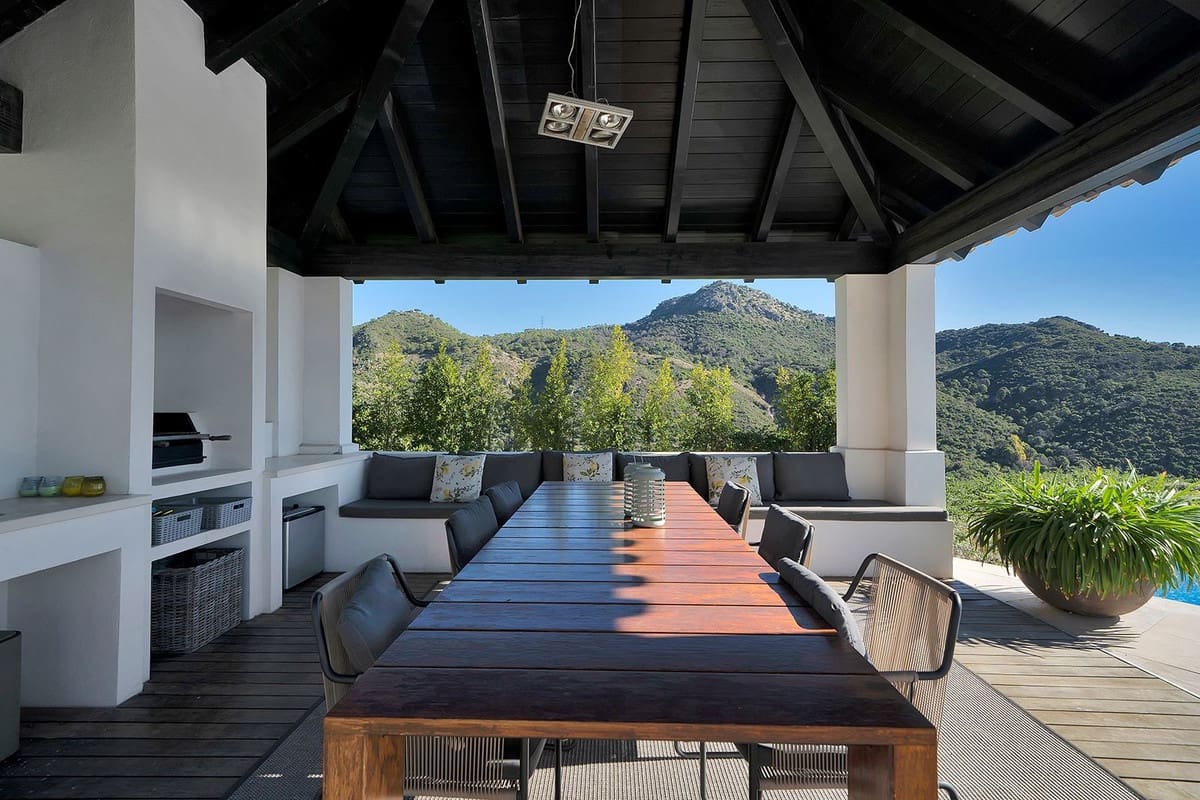 5 sovrum Villa till salu i Benahavis med pool - 4 950 000 € (Ref: 10033073)