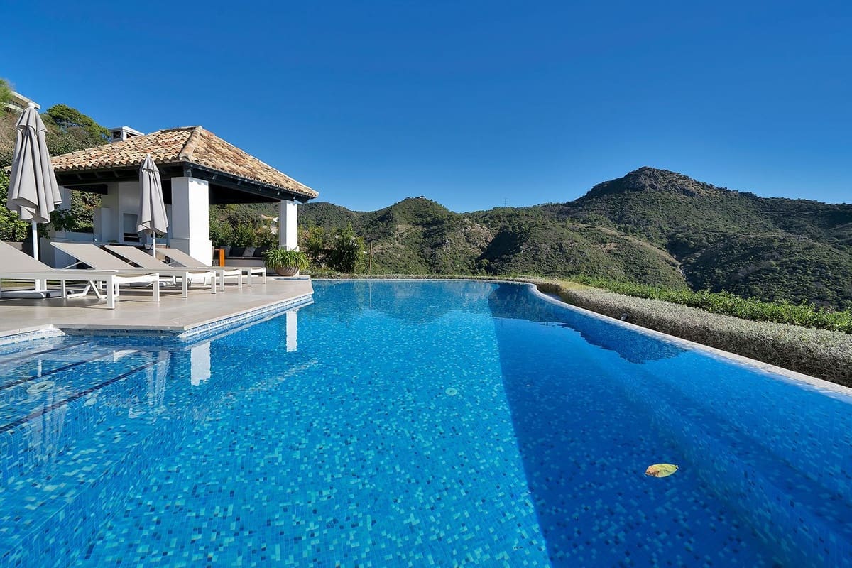 5 sovrum Villa till salu i Benahavis med pool - 4 950 000 € (Ref: 10033073)