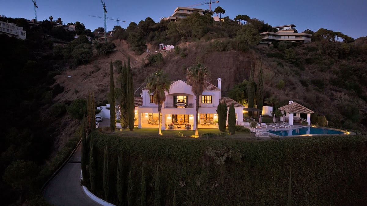 5 sovrum Villa till salu i Benahavis med pool - 4 950 000 € (Ref: 10033073)