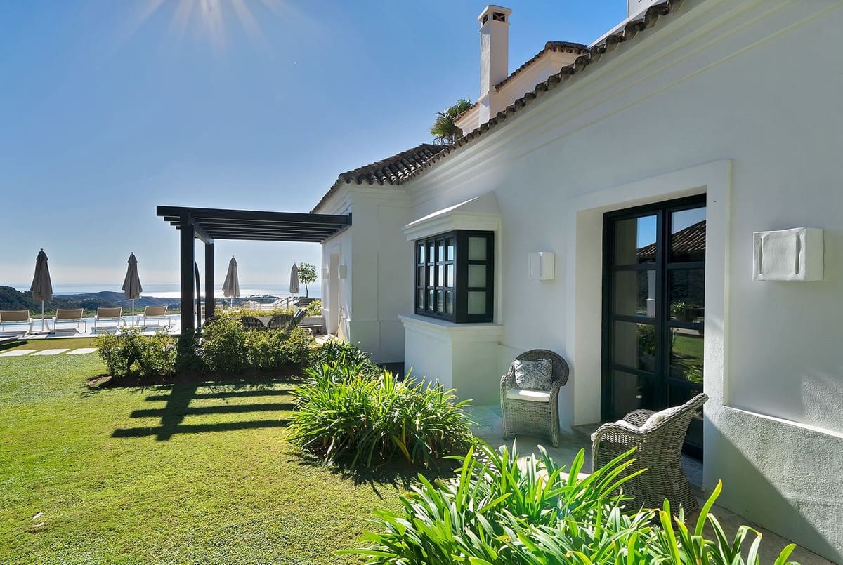 5 sovrum Villa till salu i Benahavis med pool - 4 950 000 € (Ref: 10033073)