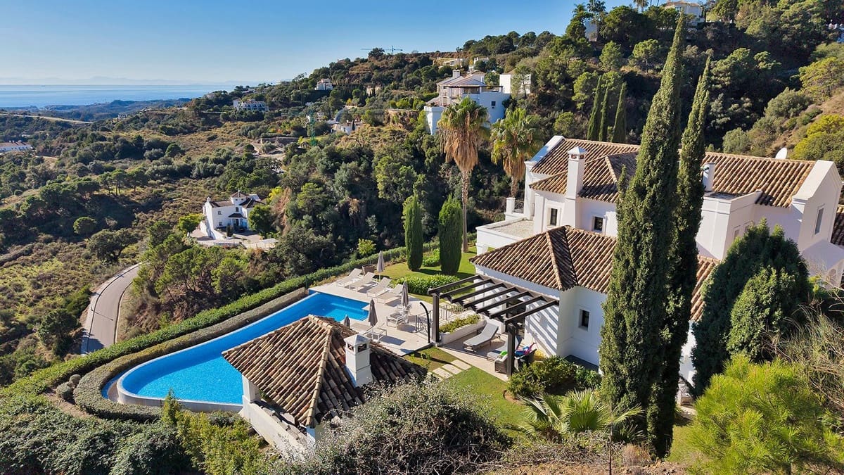 5 sovrum Villa till salu i Benahavis med pool - 4 950 000 € (Ref: 10033073)