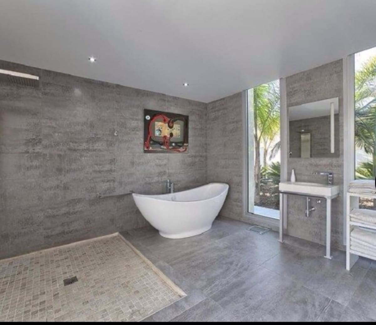 3 bedroom Villa for sale in Benahavis with pool garage - € 3,750,000 (Ref: 10033079)