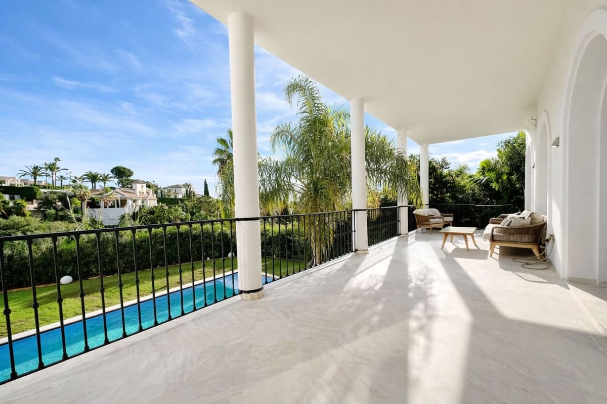 7 bedroom Villa for sale in Benahavis with garage - € 3,495,000 (Ref: 10033080)