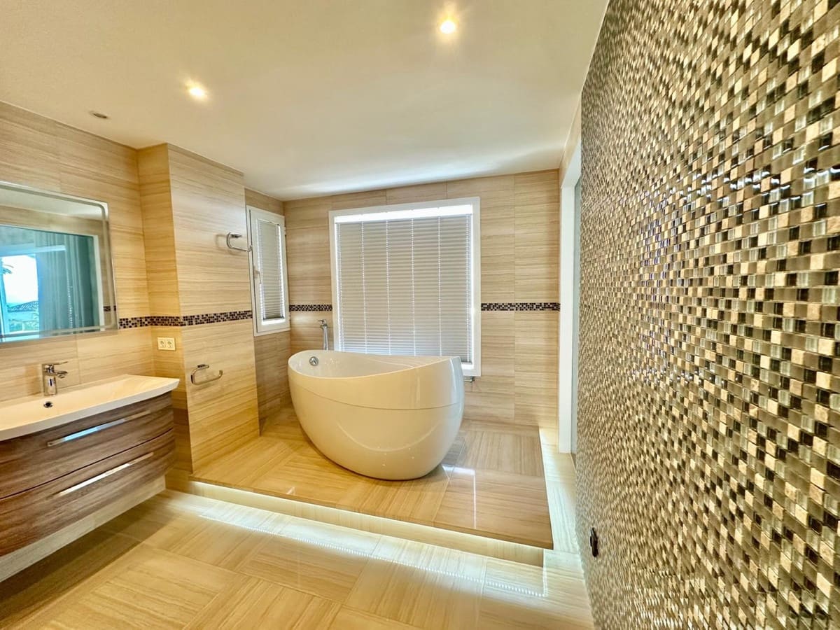 4 chambre Villa/Maison à vendre à Benahavis avec piscine garage - 3 495 000 € (Ref: 10033081)