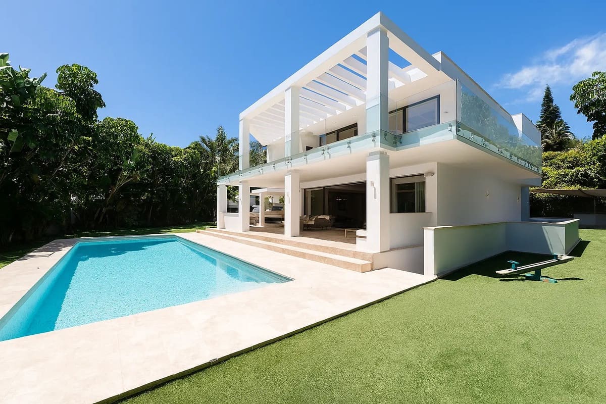 Chalet de 5 habitaciones en La Quinta en venta con piscina garaje - 3.495.000 € (Ref: 10033082)