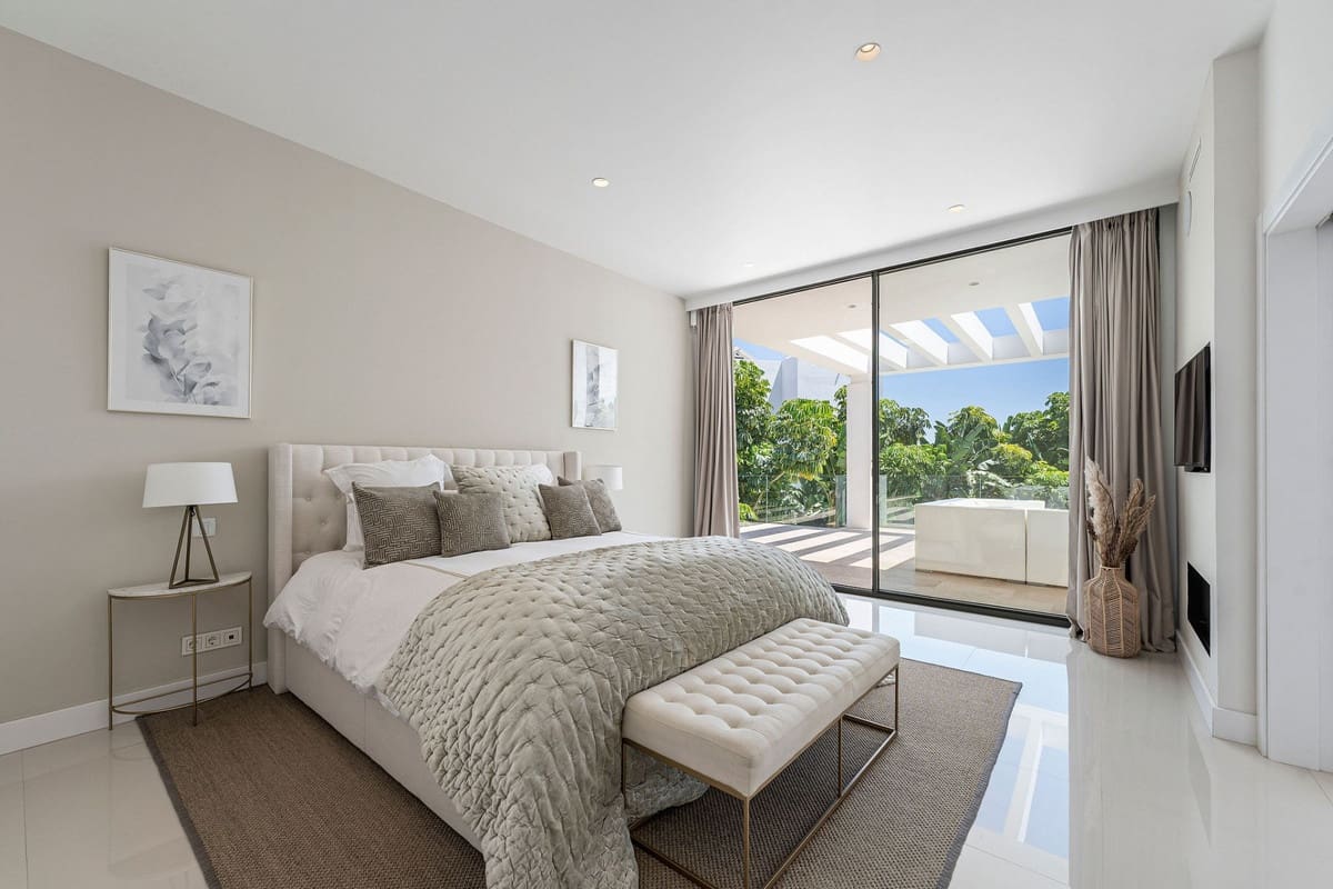 Chalet de 5 habitaciones en La Quinta en venta con piscina garaje - 3.495.000 € (Ref: 10033082)