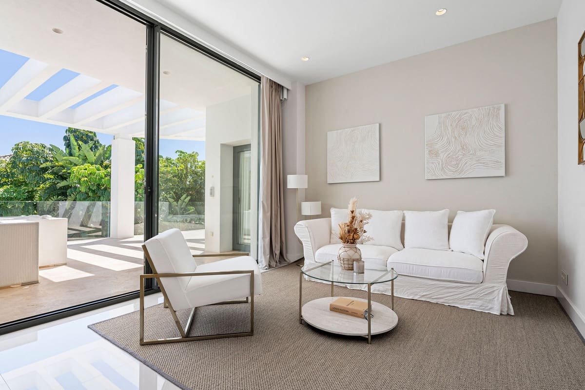 Chalet de 5 habitaciones en La Quinta en venta con piscina garaje - 3.495.000 € (Ref: 10033082)