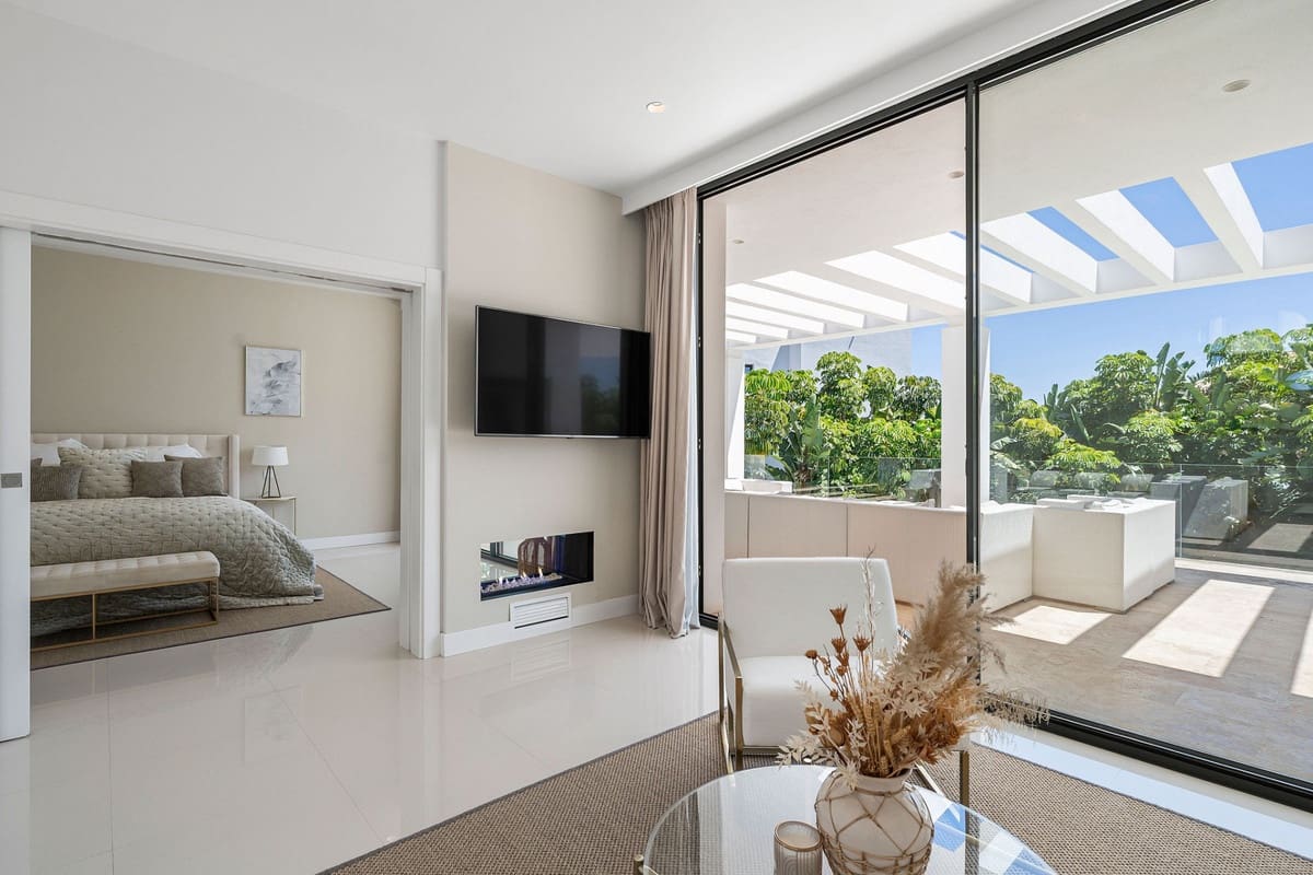 Chalet de 5 habitaciones en La Quinta en venta con piscina garaje - 3.495.000 € (Ref: 10033082)