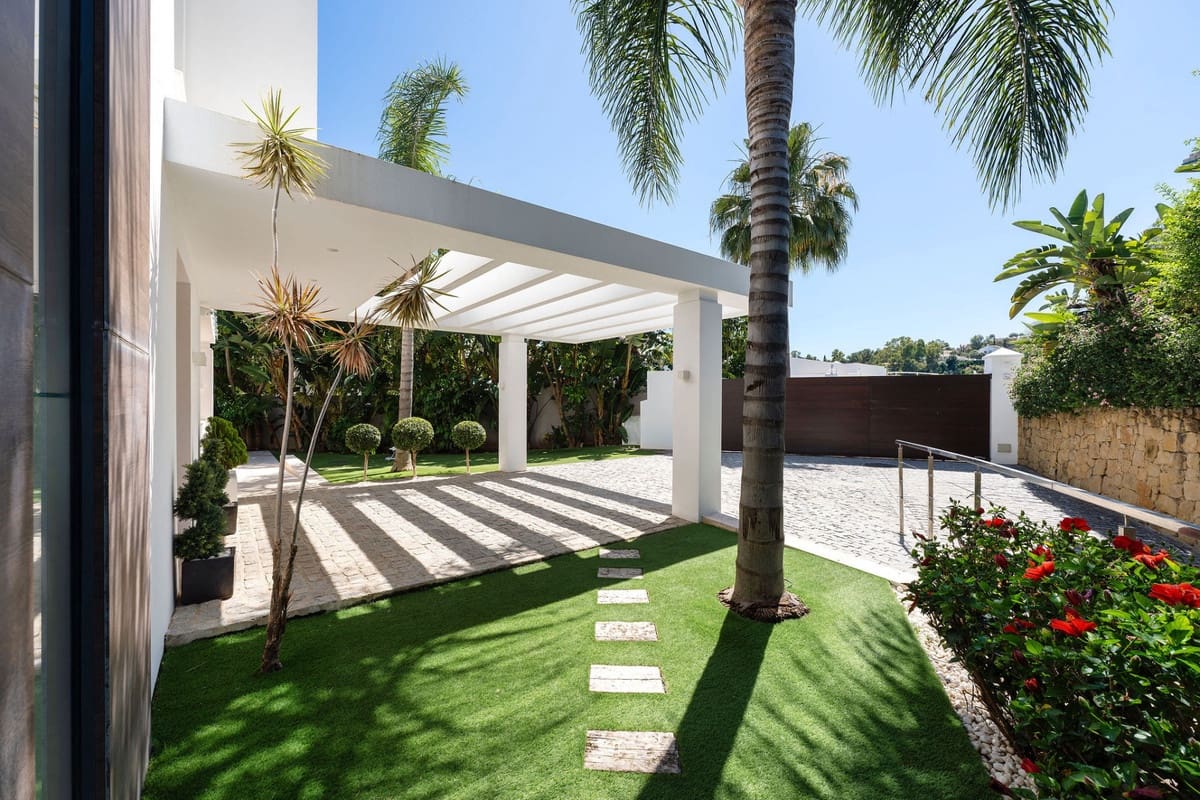 Chalet de 5 habitaciones en La Quinta en venta con piscina garaje - 3.495.000 € (Ref: 10033082)