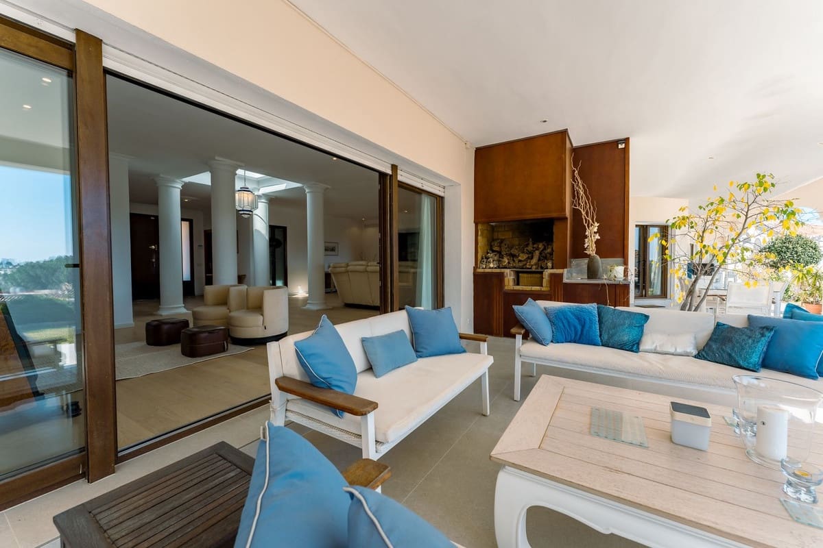 4 bedroom Villa for sale in Benahavis with pool garage - € 3,485,000 (Ref: 10033083)