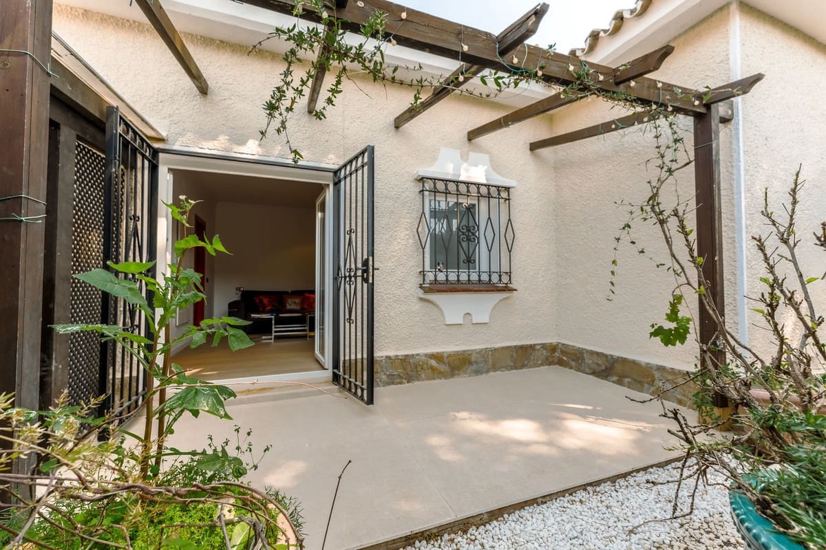 4 bedroom Villa for sale in Benahavis with pool garage - € 3,485,000 (Ref: 10033083)