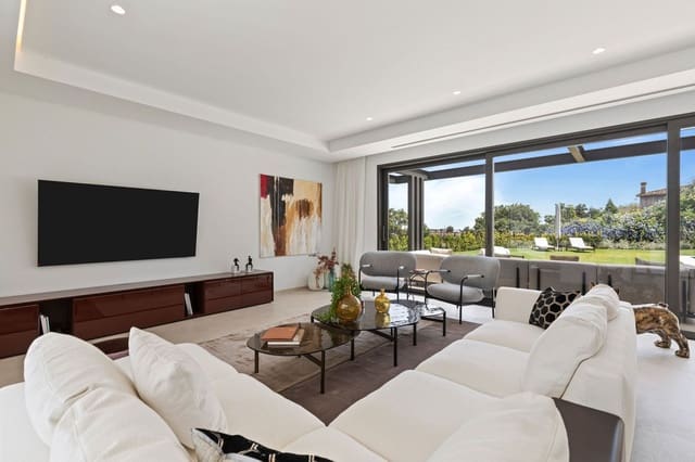 6 Zimmer Villa zu verkaufen in Benahavís mit Pool Garage - 3.350.000 € (Ref: 10033084)
