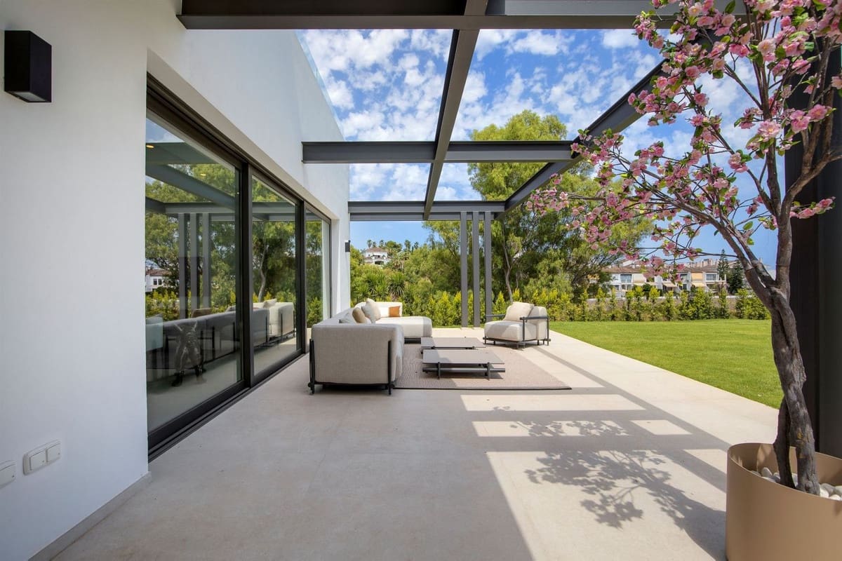 6 Zimmer Villa zu verkaufen in Benahavis mit Pool Garage - 3.350.000 € (Ref: 10033084)