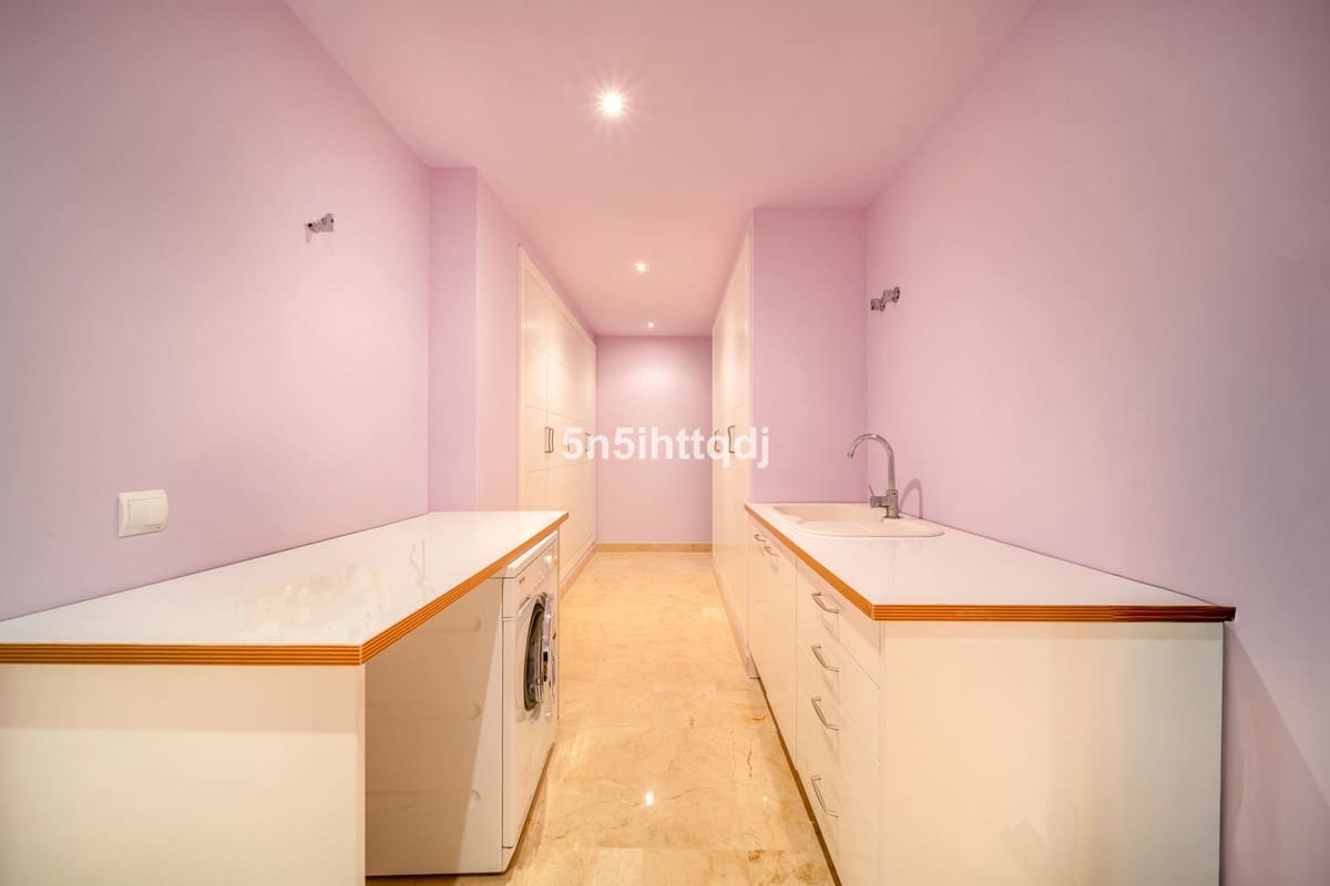5 quarto Moradia para venda em Benahavis com piscina garagem - 2 750 000 € (Ref: 10033086)