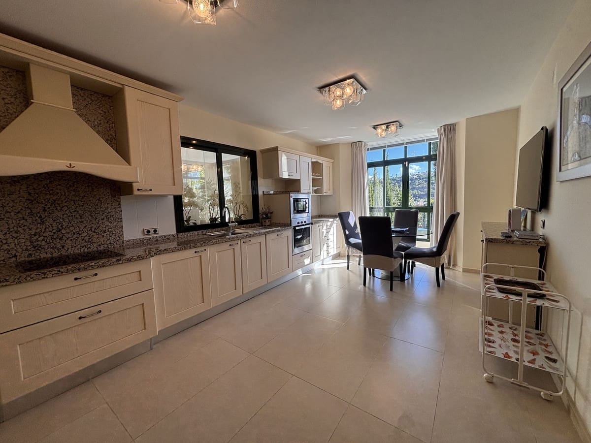 7 slaapkamer Villa te koop in Benahavis met zwembad garage - € 2.900.000 (Ref: 10033087)