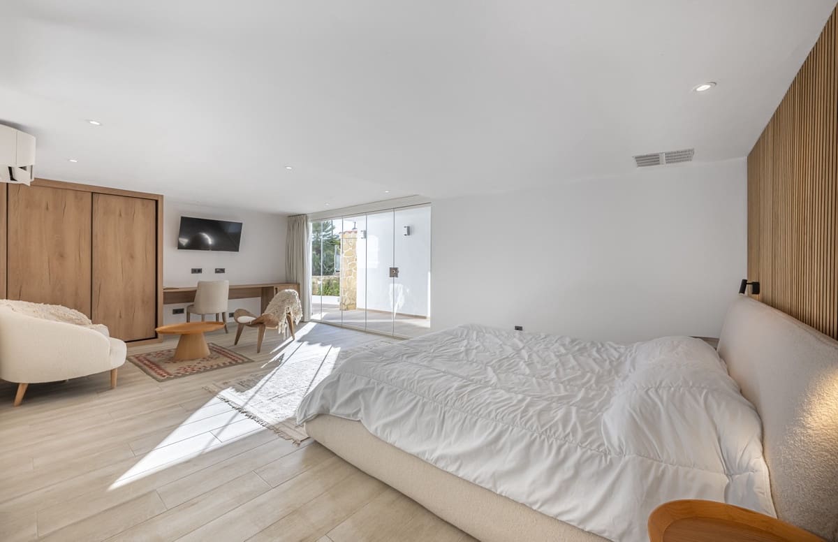 6 Zimmer Villa zu verkaufen in La Duquesa / Puerto de la Duquesa mit Pool Garage - 2.800.000 € (Ref: 10033090)