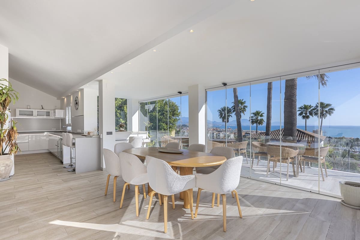 6 Zimmer Villa zu verkaufen in La Duquesa / Puerto de la Duquesa mit Pool Garage - 2.800.000 € (Ref: 10033090)