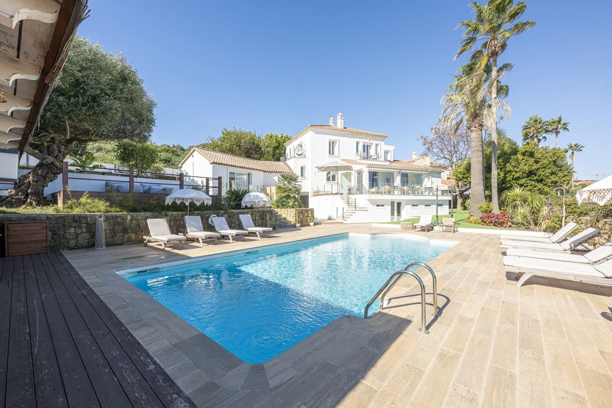 6 Zimmer Villa zu verkaufen in La Duquesa / Puerto de la Duquesa mit Pool Garage - 2.800.000 € (Ref: 10033090)