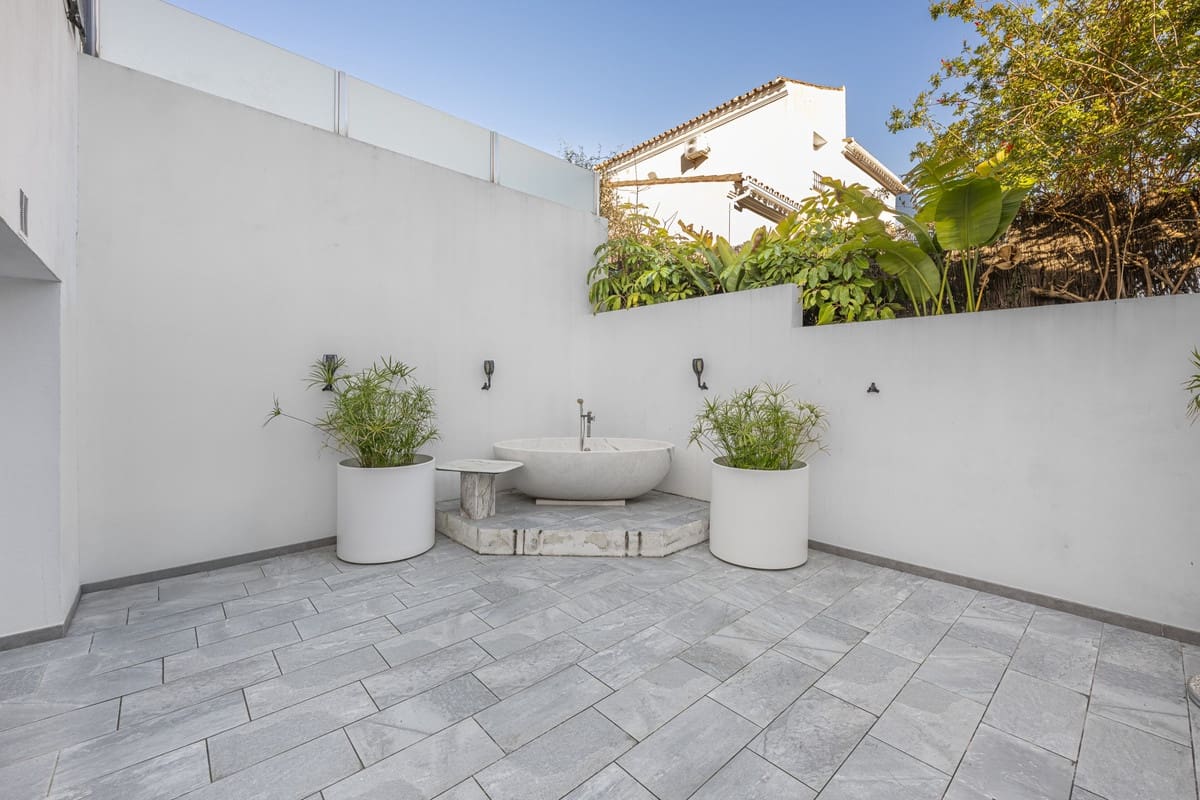 6 Zimmer Villa zu verkaufen in La Duquesa / Puerto de la Duquesa mit Pool Garage - 2.800.000 € (Ref: 10033090)
