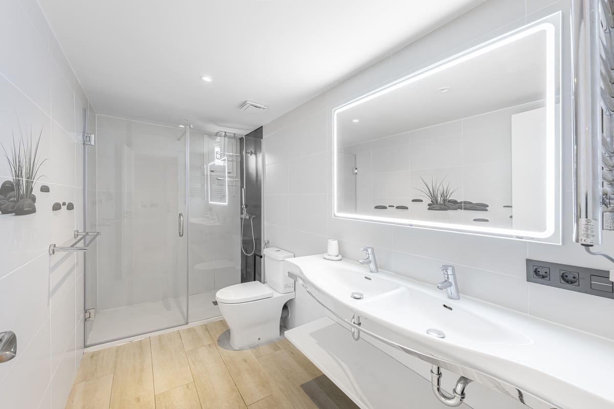 6 Zimmer Villa zu verkaufen in La Duquesa / Puerto de la Duquesa mit Pool Garage - 2.800.000 € (Ref: 10033090)